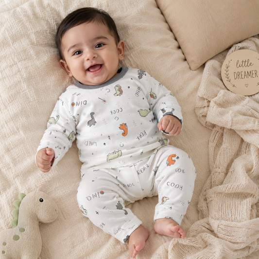 Baby 2-Piece Summer Outfit โ Fresh Style Coordinated Set for Newborns & Infants