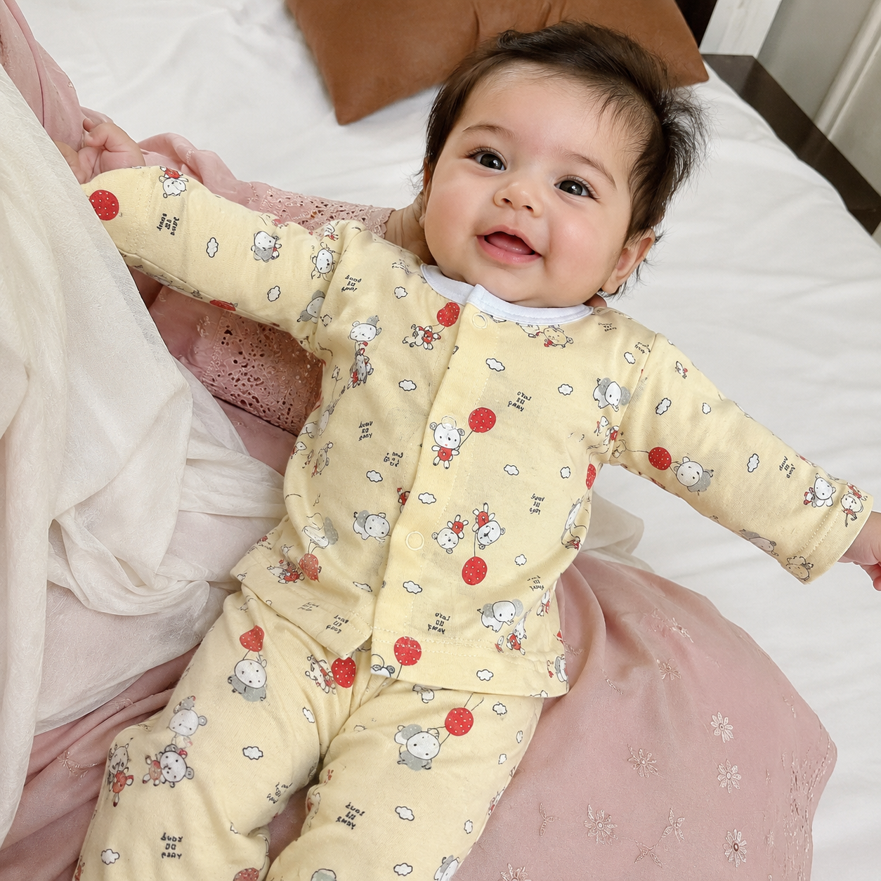 Baby 2-Piece Summer Outfit – Soft Breathable Set for Newborns & Infants