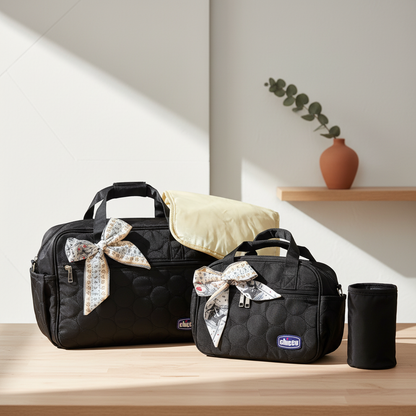 Minimal baby diaper bag set for parents
